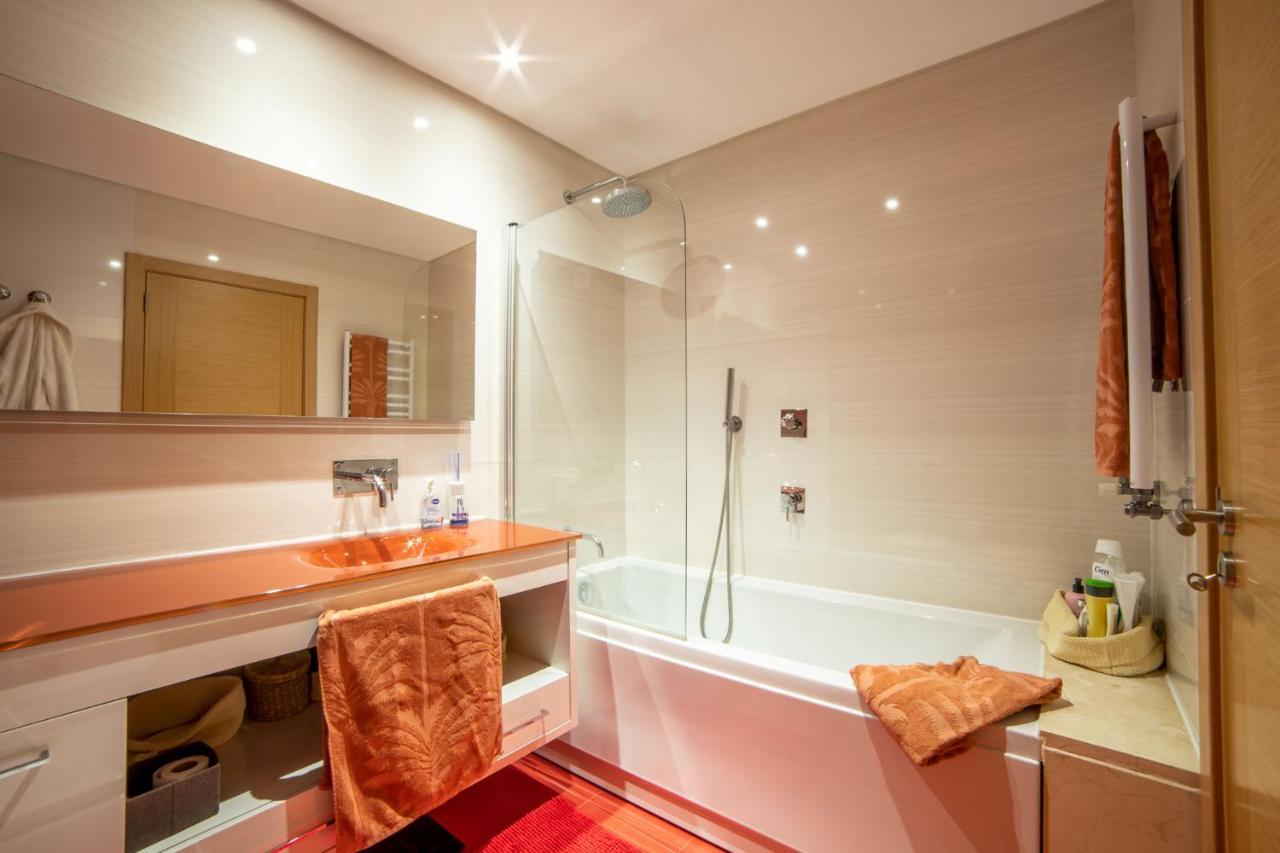 Lovely Apartment Near Airport And Nations Park, With Garage Лориш Екстер'єр фото